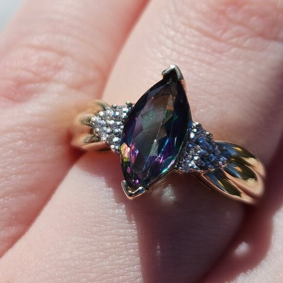10K Yellow Gold Mystic Fire Topaz & Diamond Cocktail Cluster Ring Size 7